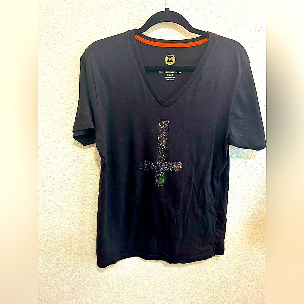Repair Black V-Neck Medium